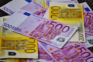 Eurobiljetten van 200 en 500 euro